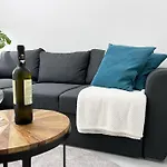 Urban Luxury In The Heart Of Skg
